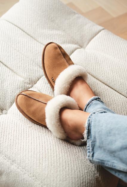 UGG Scuffette II Chestnut